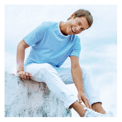 Gast&oacute;n Dalmau, Characters&reg;