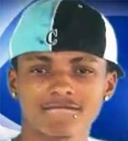 EM MINHA DEFESA, SÓ PISEI NESTA TERRA SEM LEI POR CAUSA DO CASAMENTO DO BARDO AGORA VCS VAO TODOS PRO CARALHO