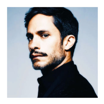 Gael Garc&iacute;a Bernal, Characters&reg;