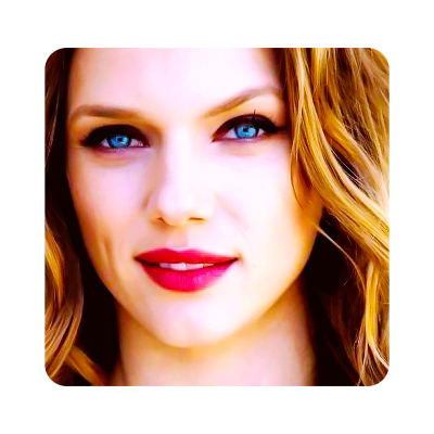 Tracy Spiridakos, Characters®