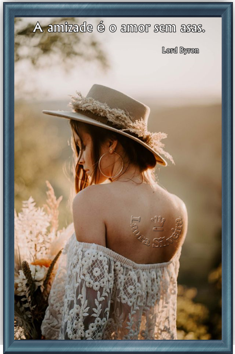 laura-2638f54457adc8.png