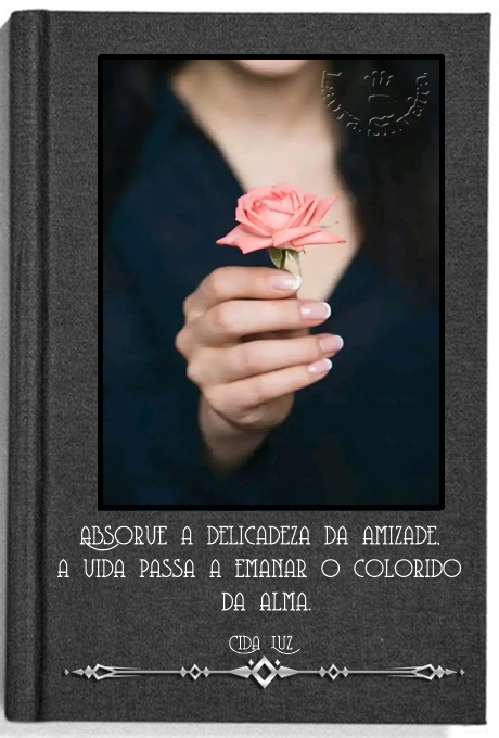 laura-264120357a365a.png