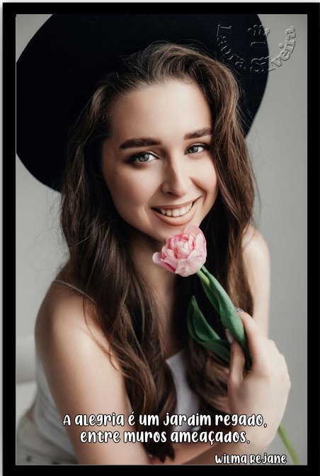 laura-26482015bd4b3d.png